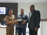 Câmara presta homenagem a Policiais Militares pelos serviços prestados à população pinheirense