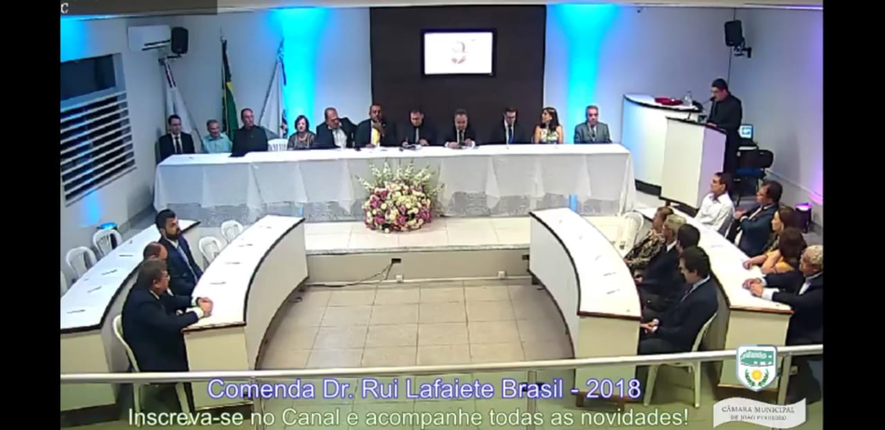 Comenda Dr. Rui Lafaiete Brasil marca as comemorações do aniversário de João Pinheiro