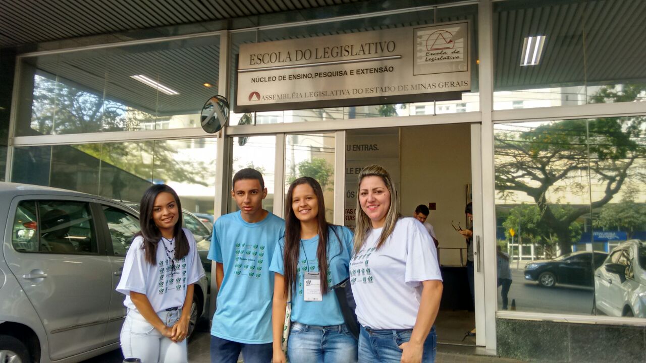 Jovens pinheirenses são destaque na Plenária Estadual do Parlamento Jovem em Belo Horizonte