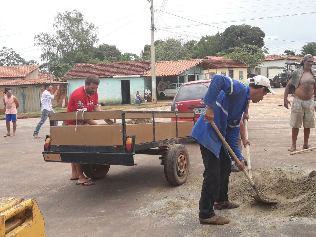 Obras de meio-fio são iniciadas na Av. José Basílio em Cana Brava