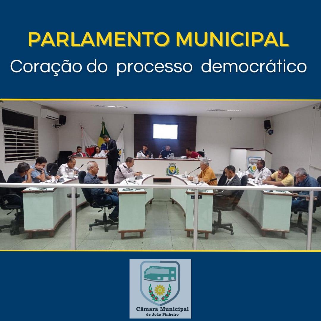 Parlamento Municipal : Coração do Processo Democrático