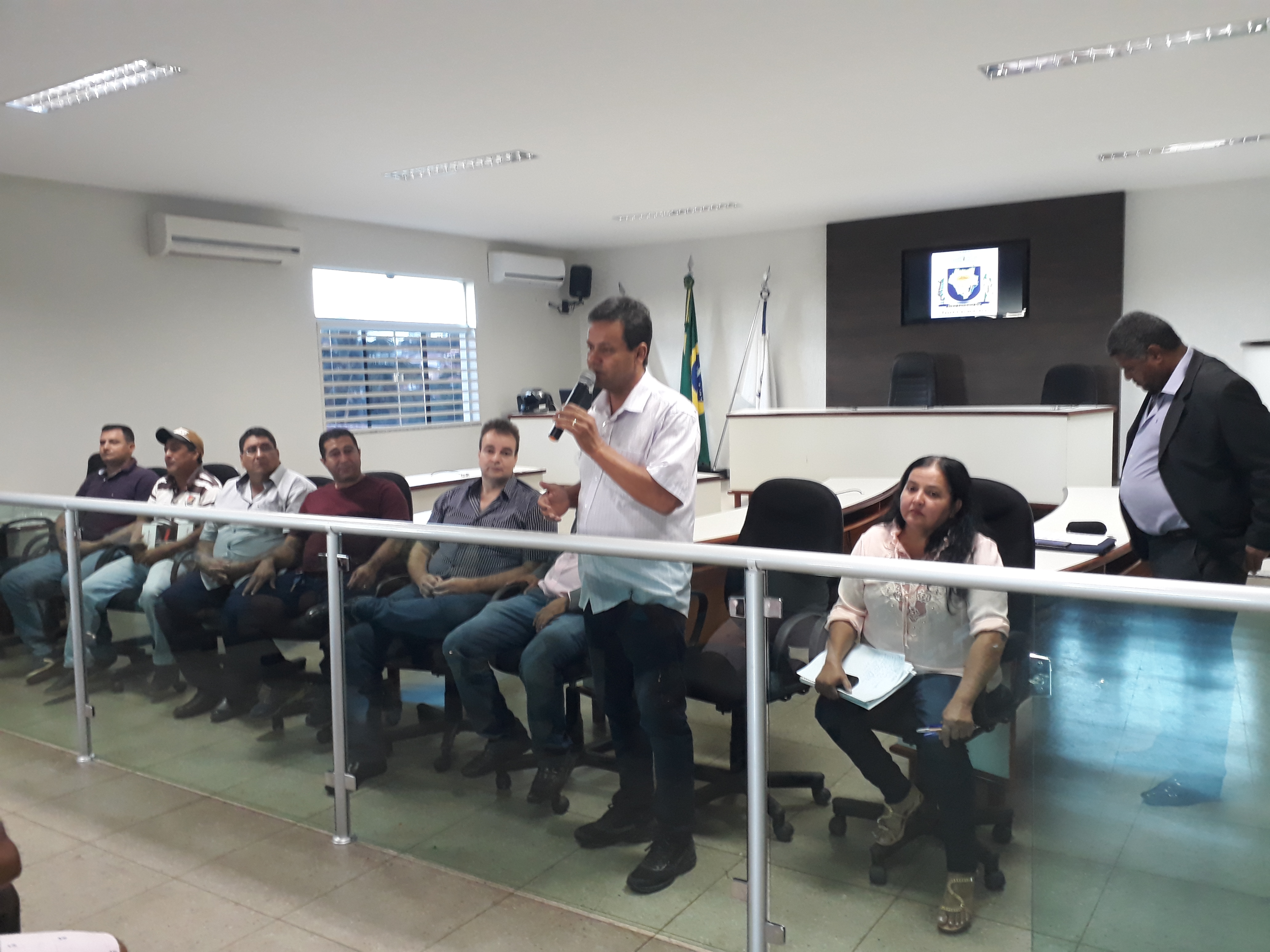 Pescadores se reúnem para lutarem contra proibição da pesca no Rio Paracatu