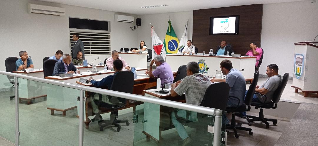 Resumo da 13ª Reunião Ordinária da Câmara Municipal de João Pinheiro -MG, Legislatura 2021-2024 realizada dia 02 de maio de 2022 ás 18:00 horas.