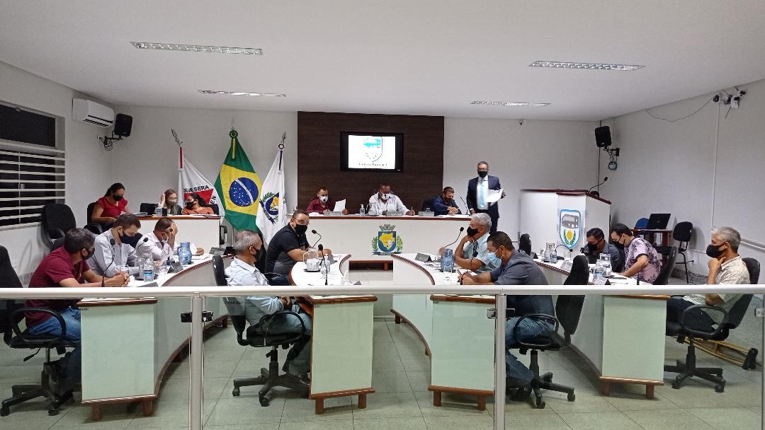 Resumo da 32ª Reunião Ordinária da Câmara Municipal de João Pinheiro-MG, da Primeira Sessão Legislativa, Legislatura 2021-2024 realizada no dia 13 de setembro de 2021 às 18:00 horas