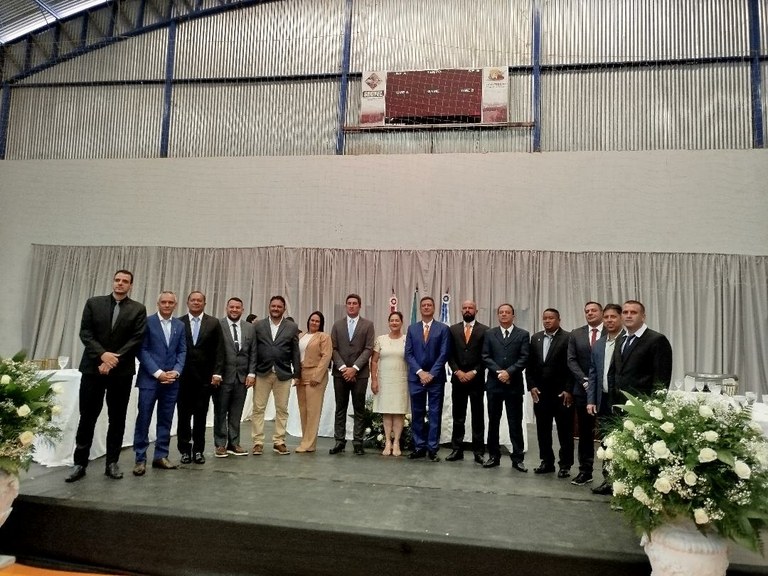 VEREADOR GUILHERME COXA É O NOVO PRESIDENTE DA CÂMARA MUNICIPAL DE JOÃO PINHEIRO.